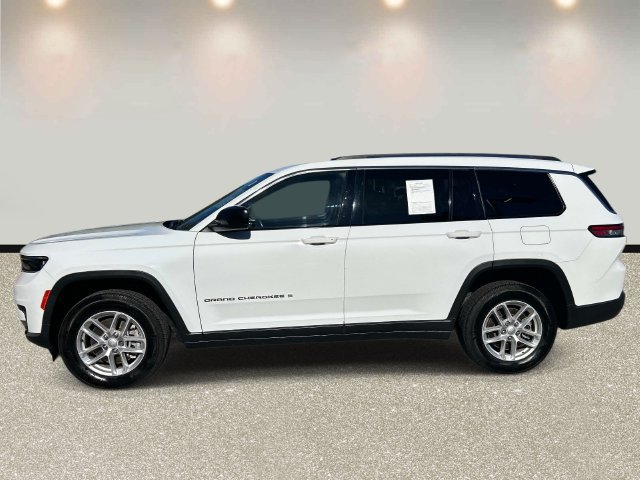 Used 2022 Jeep Grand Cherokee L Laredo w/ Luxury Tech Group I AWD/4WD image 8