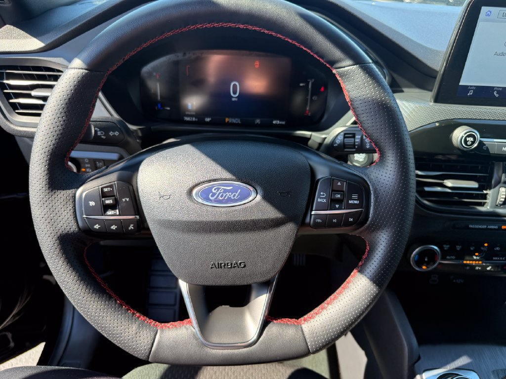Certified 2025 Ford Escape ST-Line w/ Cold Weather Package FWD image 22