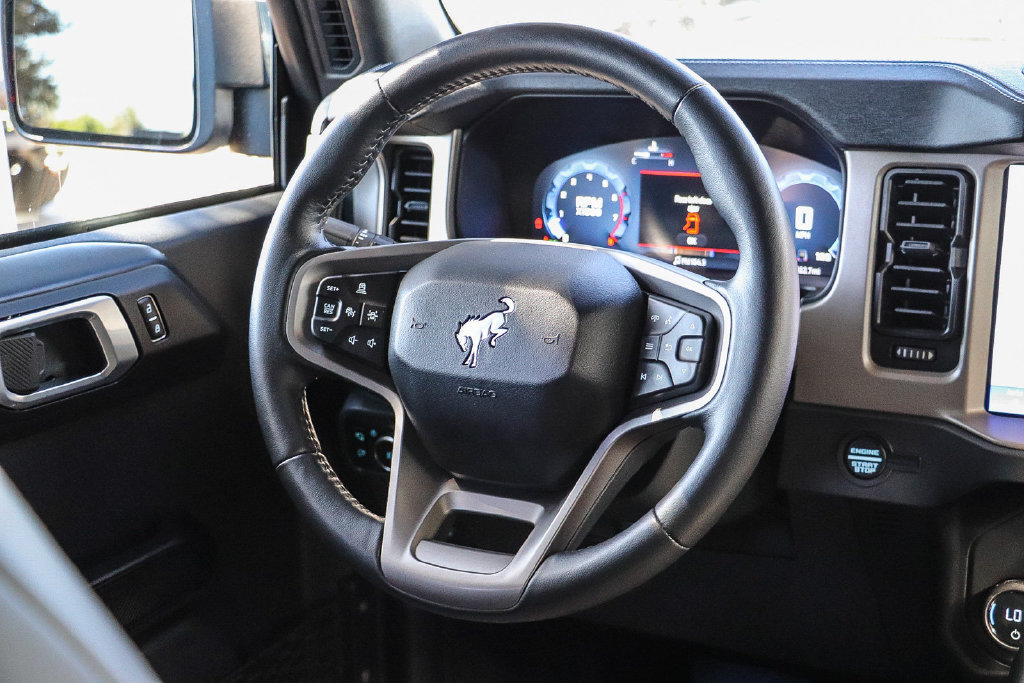 Certified 2025 Ford Bronco Outer Banks AWD/4WD image 21