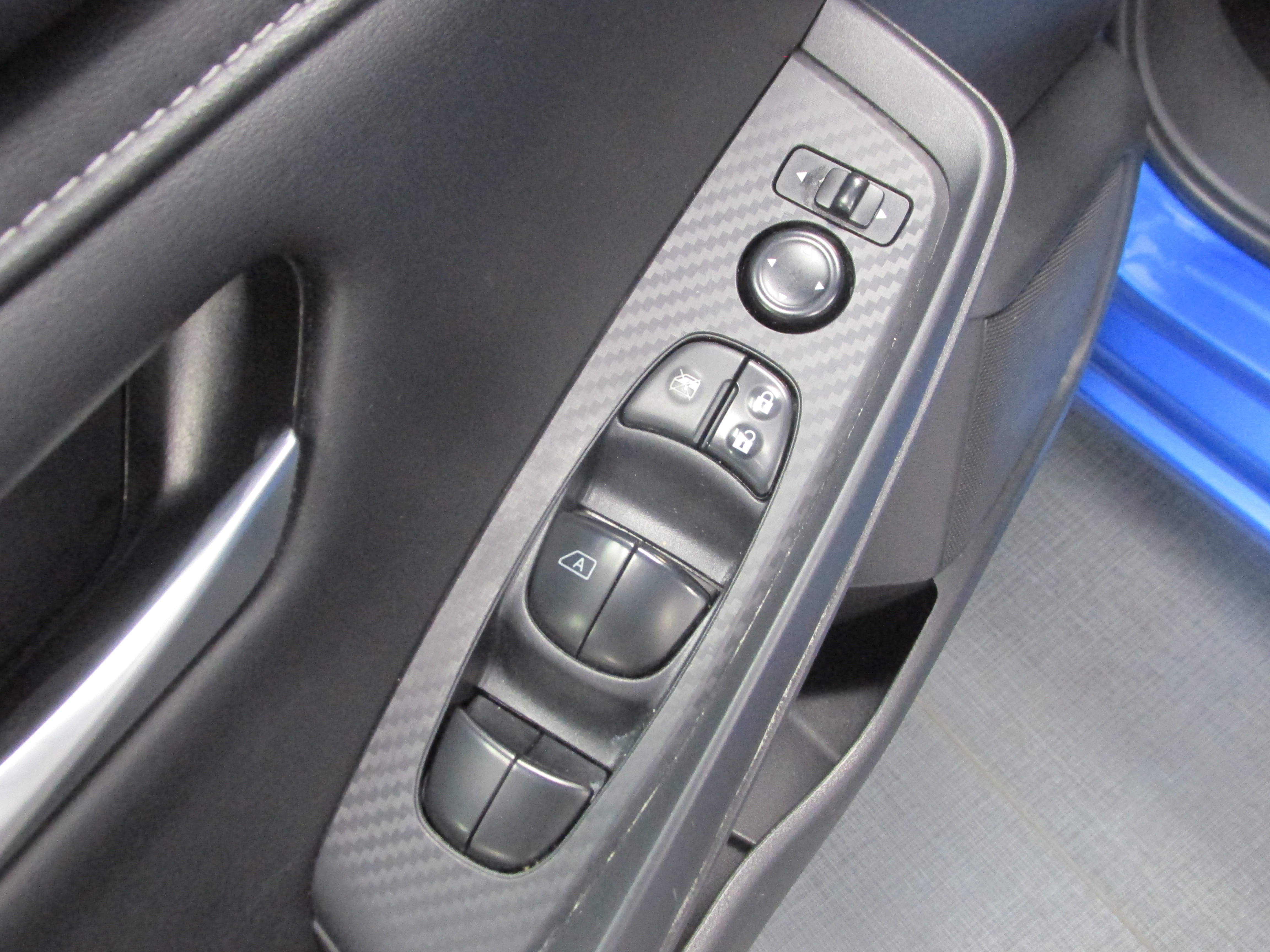 Used 2024 Nissan Sentra SV FWD image 27