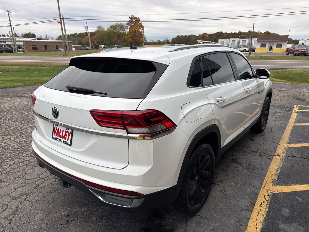 Used 2022 Volkswagen Atlas Cross Sport SE image 11