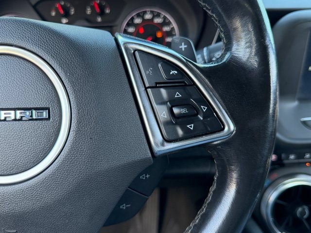 Used 2018 Chevrolet Camaro LT RWD image 33
