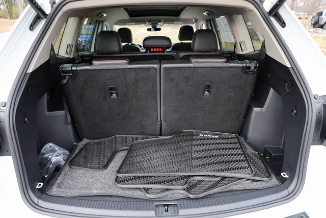 Used 2024 Volkswagen Atlas Peak Edition SEL image 12