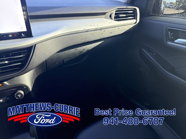 Certified 2023 Ford Escape Platinum AWD/4WD image 23