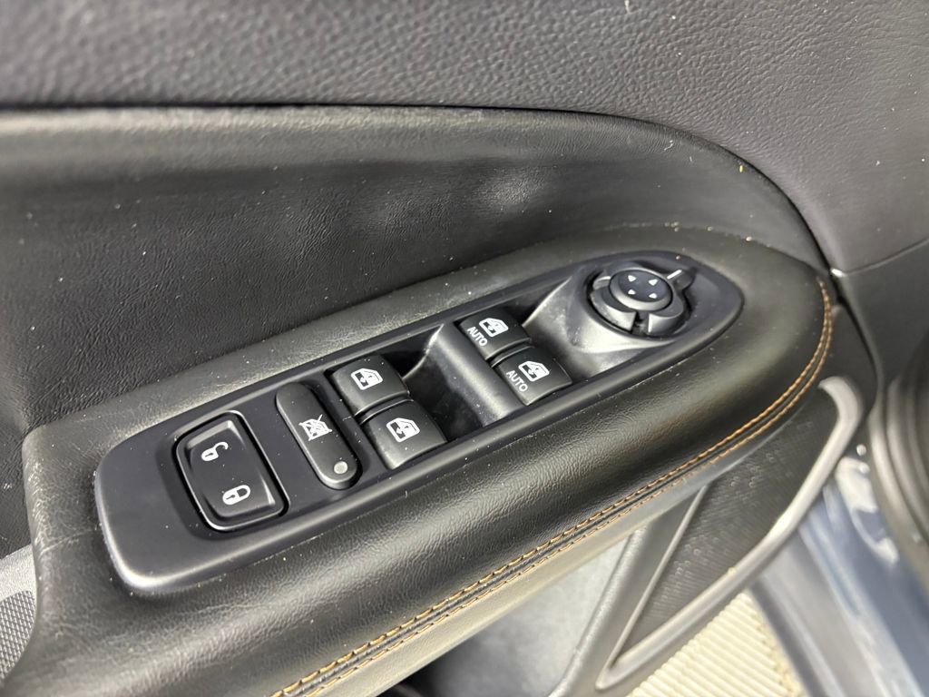 Used 2018 Jeep Compass Limited image 13