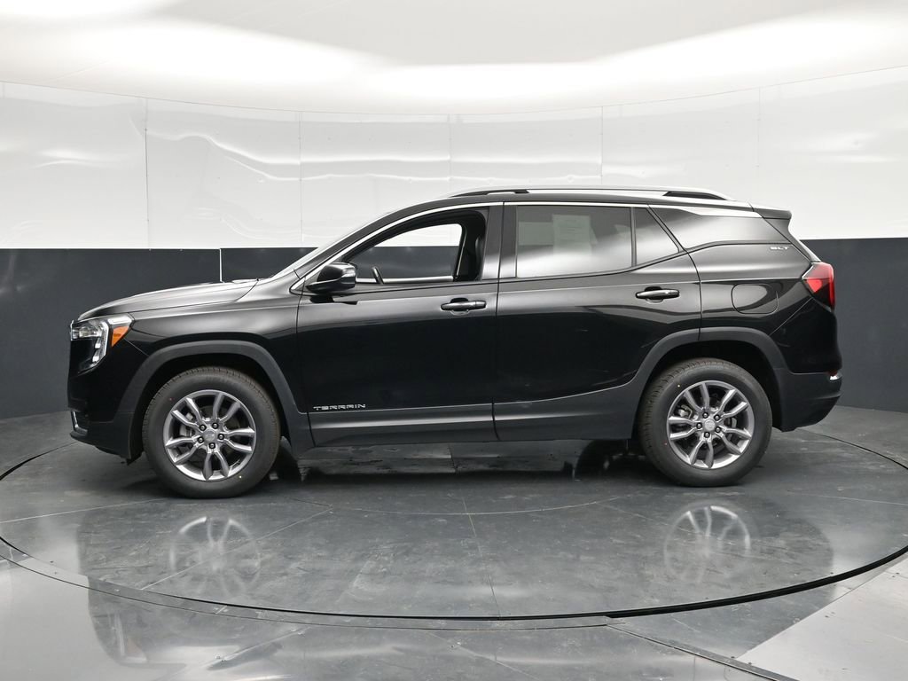 Used 2024 GMC Terrain SLT AWD/4WD image 11