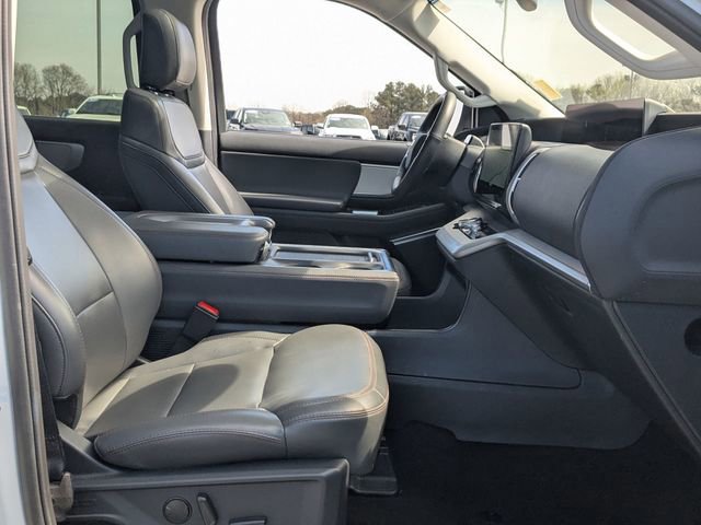 Certified 2025 Ford Expedition Active image 29