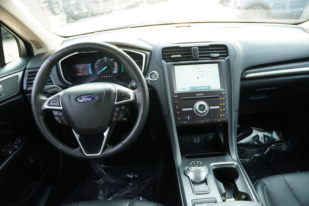 Certified 2020 Ford Fusion Titanium FWD image 19