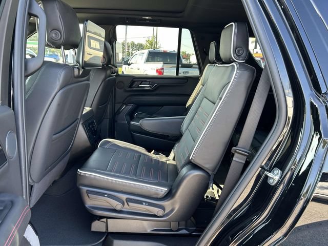 Used 2025 GMC Yukon AT4 Ultimate AWD/4WD image 11