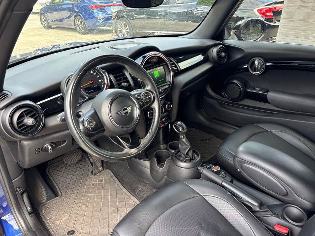 Used 2019 MINI Cooper 2-Door Hardtop FWD image 6
