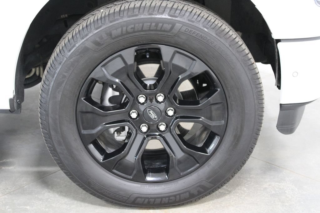 Certified 2023 Ford F150 Platinum w/ Equipment Group 701A High AWD/4WD image 17