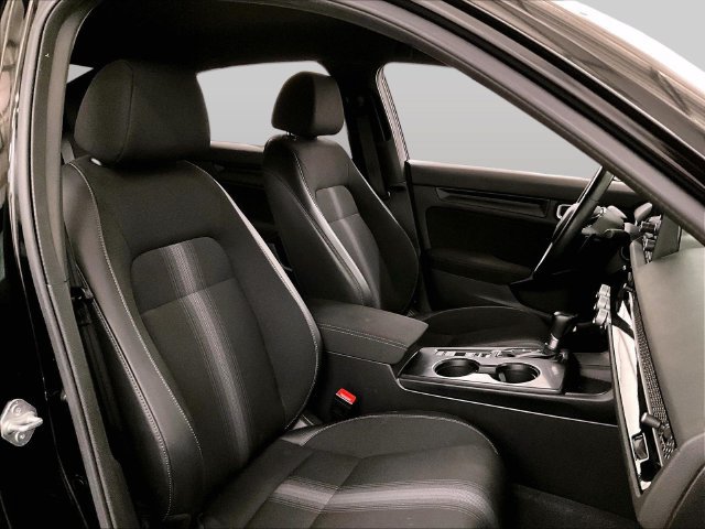 Used 2023 Honda Civic Sport image 7