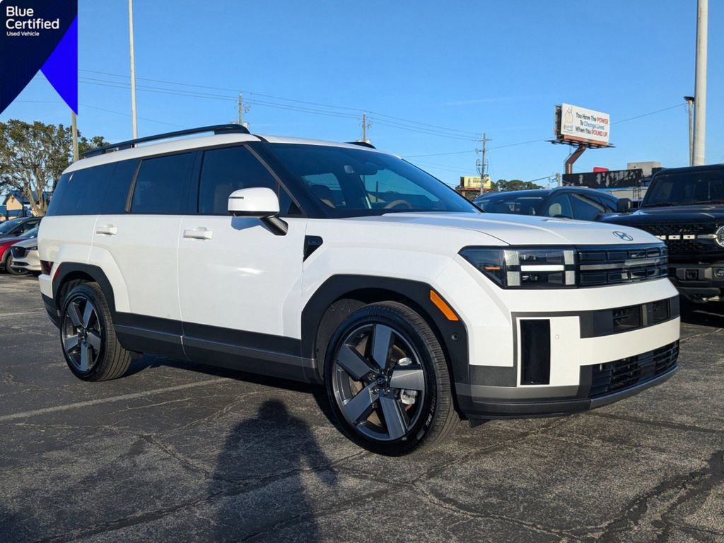 Used 2025 Hyundai Santa Fe Limited image 7