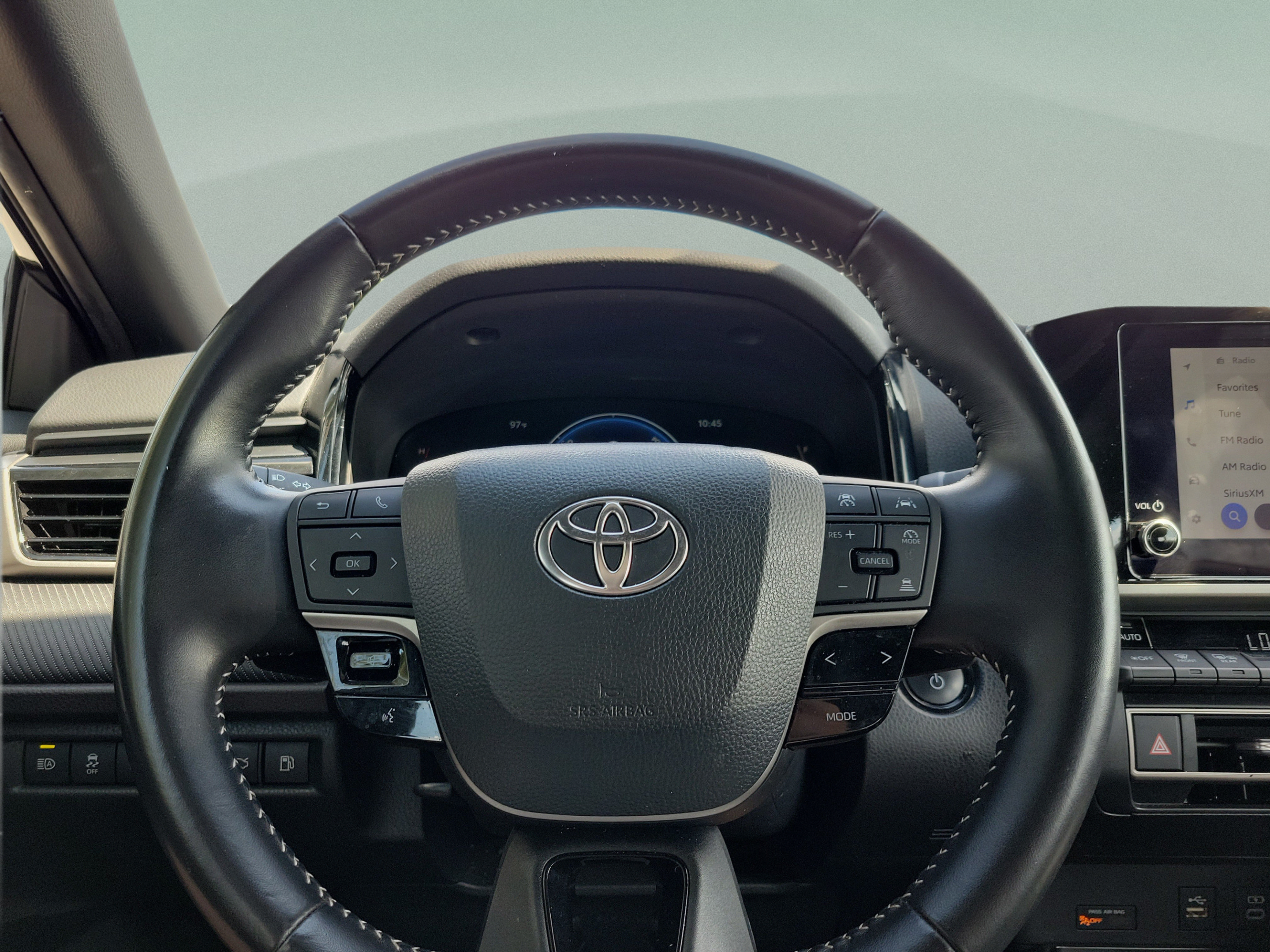 Used 2025 Toyota Camry SE FWD image 20