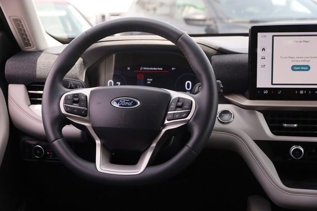 Certified 2025 Ford Explorer Active w/ Active Comfort Package AWD/4WD image 28