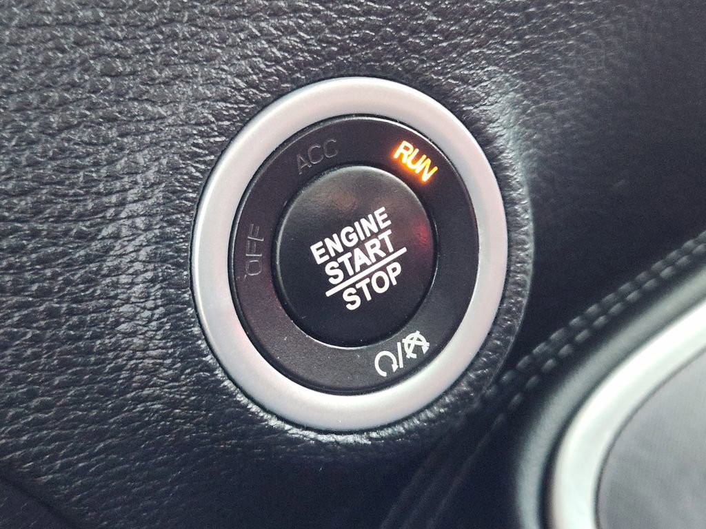 Used 2021 Dodge Challenger SXT w/ Blacktop Package image 20