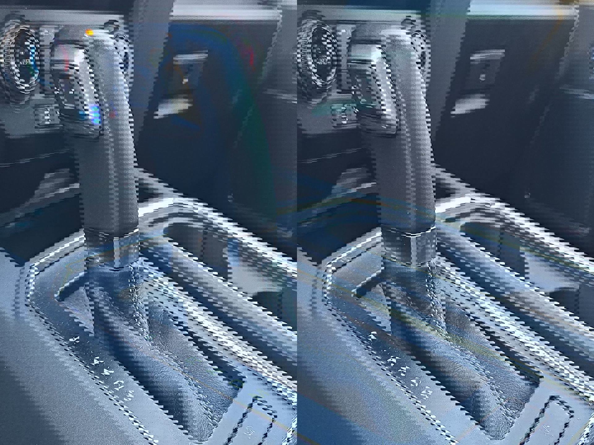 Certified 2020 Ford F150 Raptor w/ Equipment Group 802A Luxury image 20