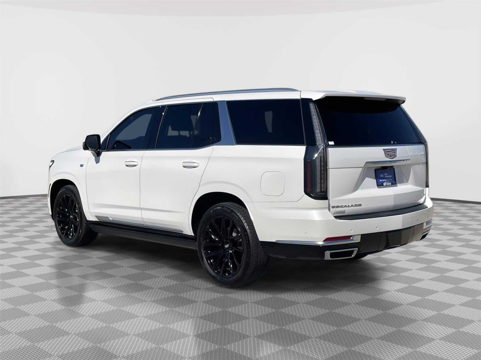 Used 2025 Cadillac Escalade Premium Luxury w/ Touring Package AWD/4WD image 9