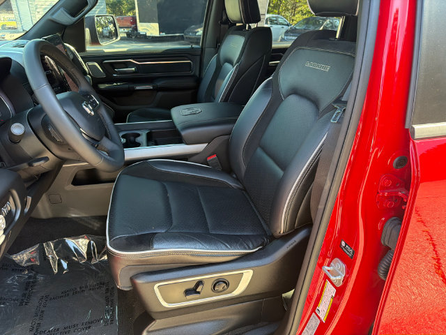 Used 2025 RAM 1500 Laramie w/ Night Edition AWD/4WD image 11