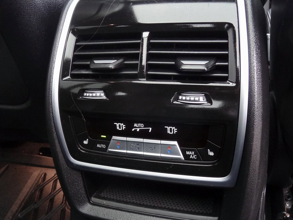 Used 2024 BMW X7 M60i w/ Executive Package image 22