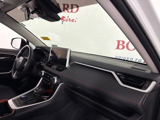 Used 2024 Toyota RAV4 Adventure w/ Convenience Package AWD/4WD image 17