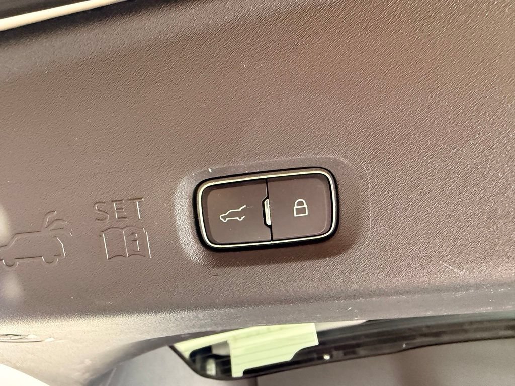 Certified 2025 Ford Expedition Tremor AWD/4WD image 16