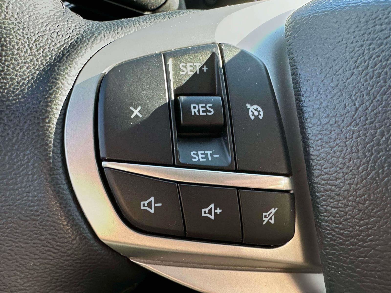 Certified 2022 Ford Explorer XLT w/ Equipment Group 202A image 22