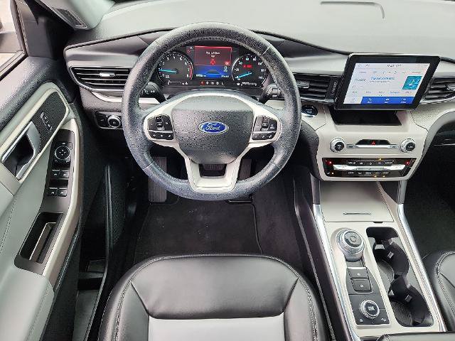 Certified 2023 Ford Explorer XLT w/ Equipment Group 202A AWD/4WD image 12
