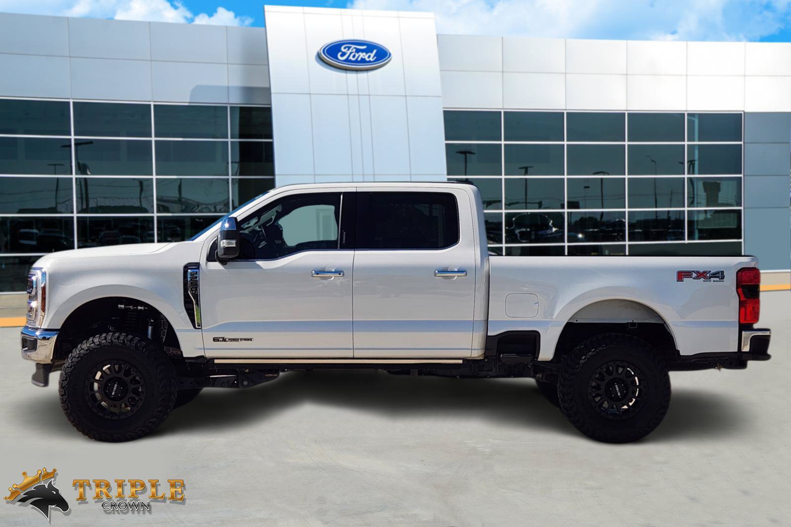 Certified 2024 Ford F250 Lariat w/ Lariat Ultimate Package AWD/4WD image 3