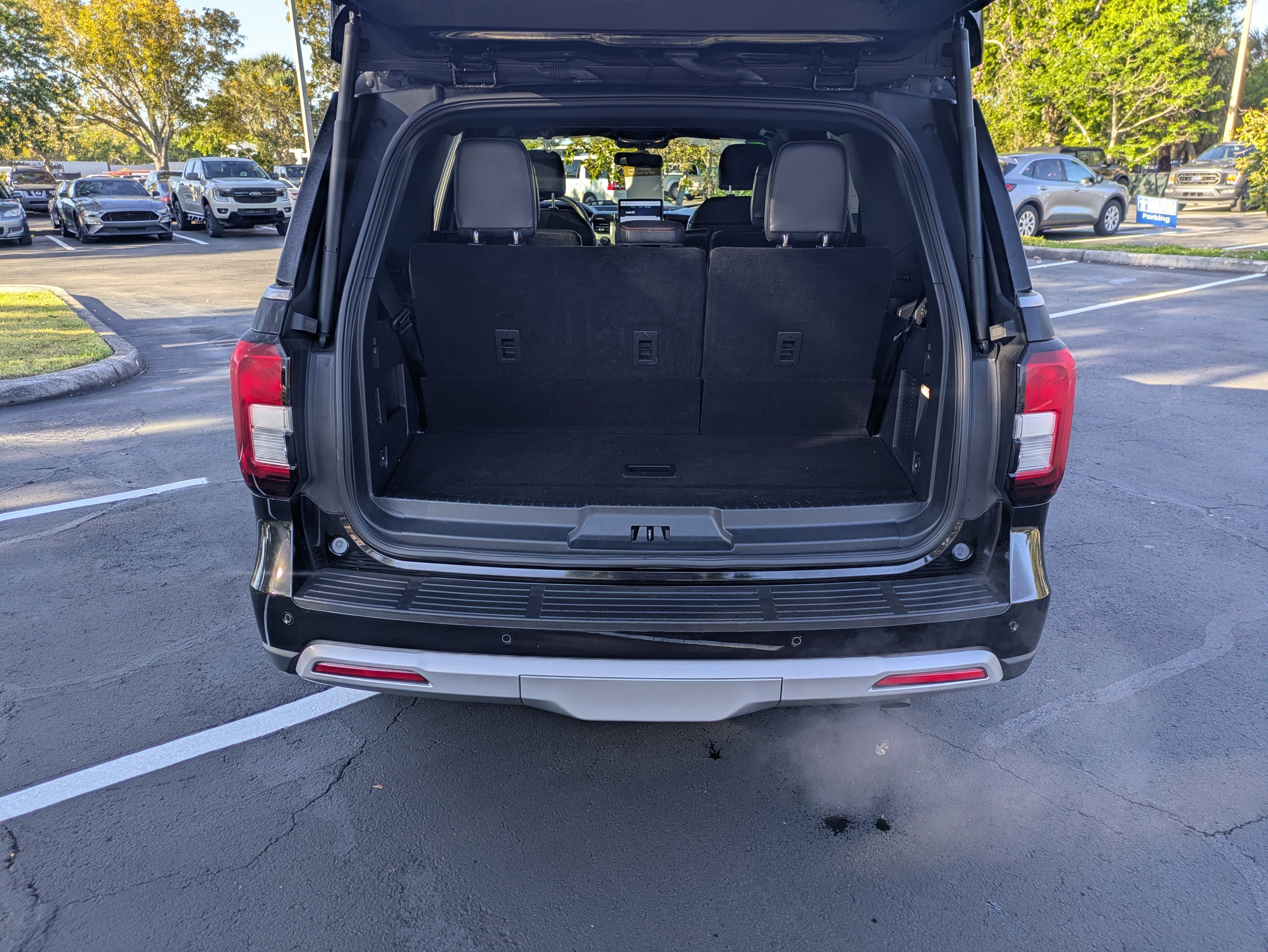 Certified 2024 Ford Expedition Timberline image 14