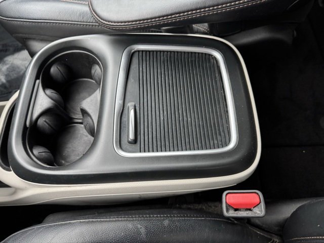 Used 2018 Chrysler Pacifica Touring-L Plus image 24