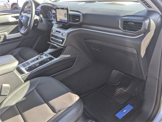 Certified 2022 Ford Explorer XLT w/ Equipment Group 202A image 28