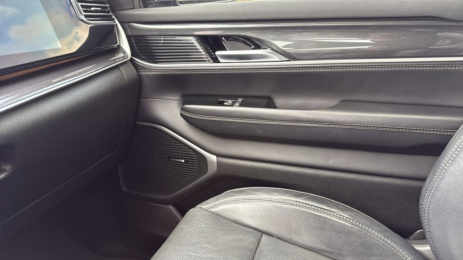 Used 2022 Jeep Wagoneer Series I w/ Convenience Group I image 24