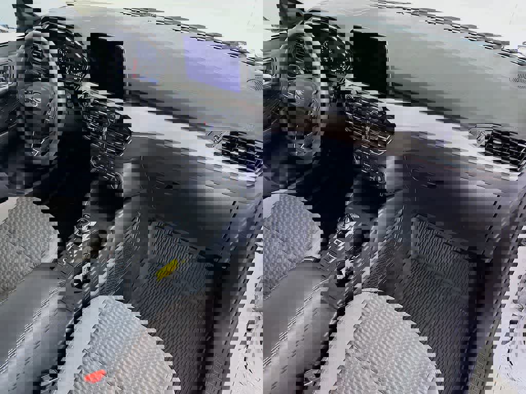 Certified 2020 Ford Escape SE image 32