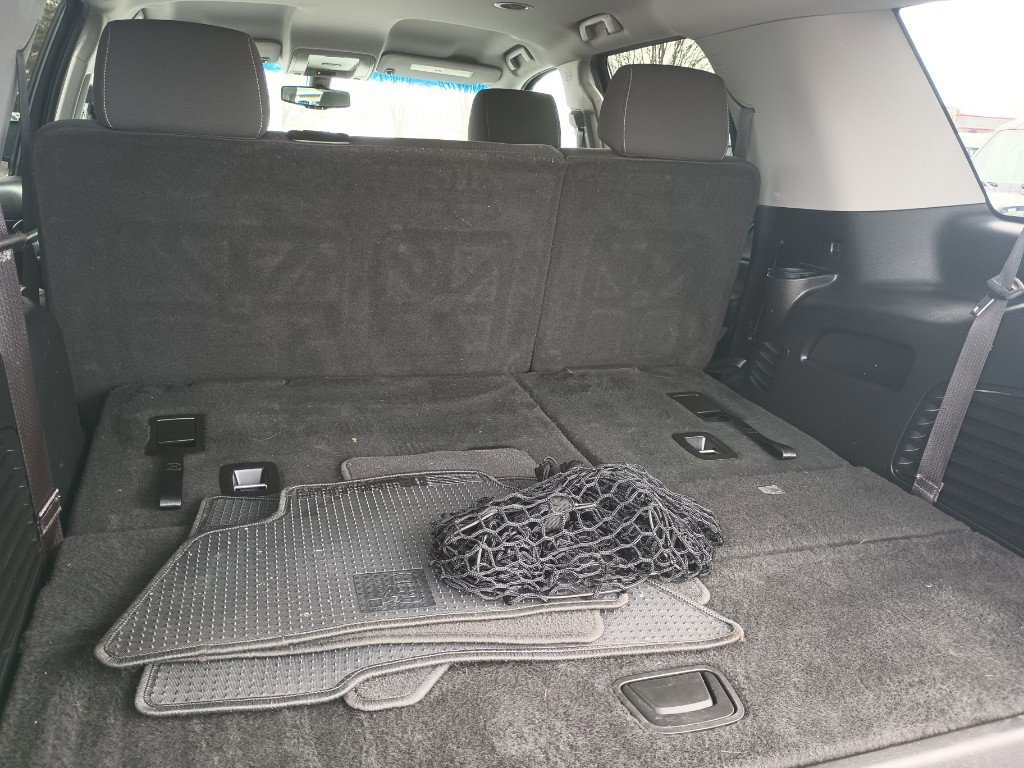 Used 2017 Chevrolet Tahoe LS w/ All-Season Package image 29