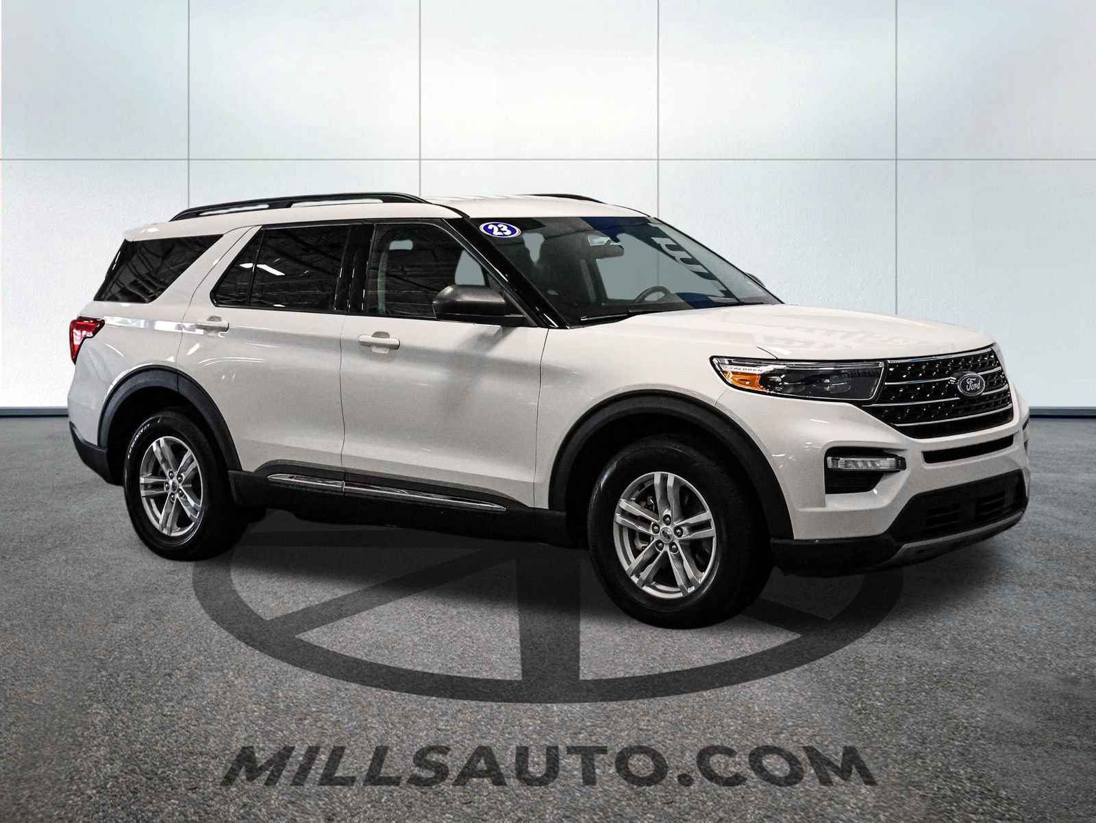Certified 2023 Ford Explorer XLT w/ Equipment Group 202A AWD/4WD image 10