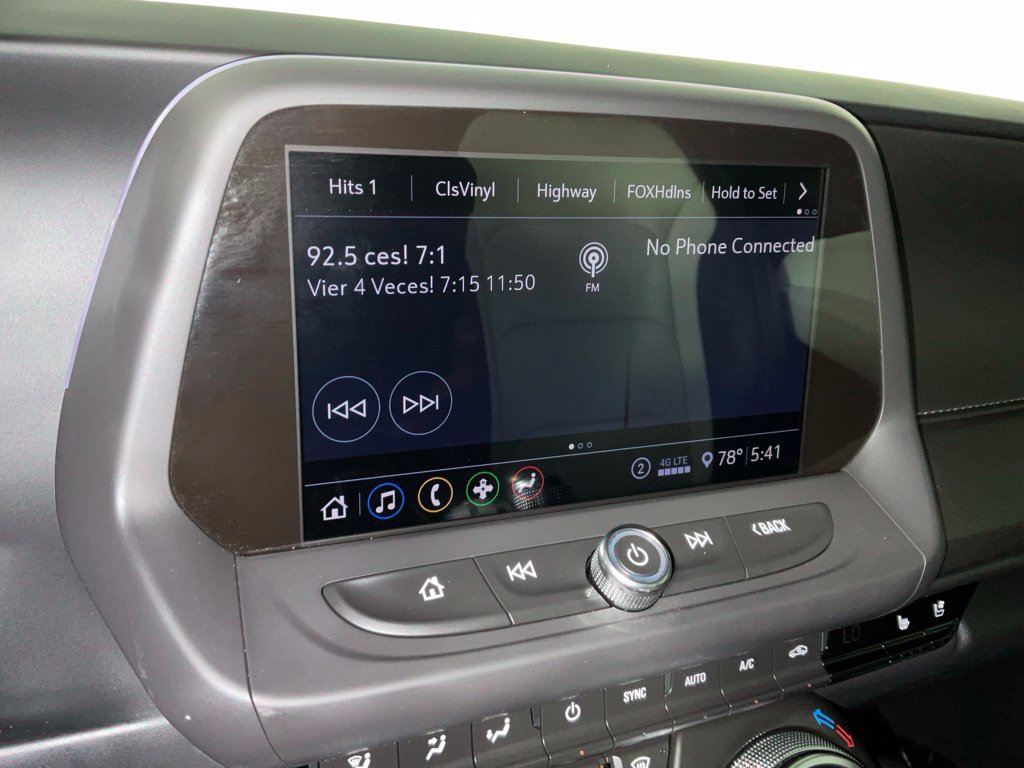 Used 2020 Chevrolet Camaro LT RWD image 21