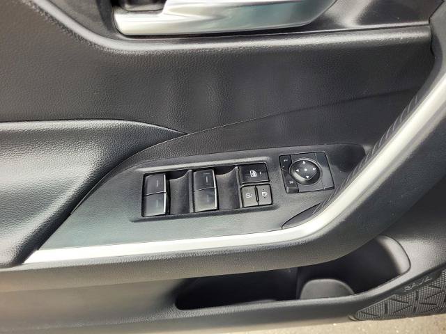 Used 2024 Toyota RAV4 XLE AWD/4WD image 23