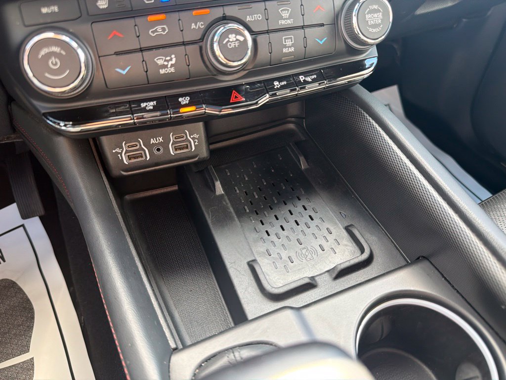 Used 2025 Dodge Durango R/T AWD/4WD image 36