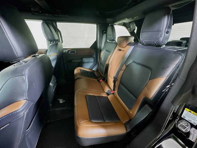 Certified 2024 Ford Bronco Outer Banks w/ Sasquatch Package AWD/4WD image 30