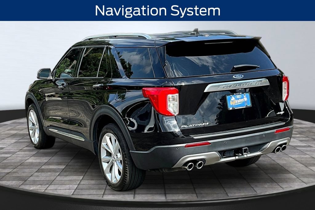Certified 2024 Ford Explorer Platinum w/ Technology Package AWD/4WD image 4