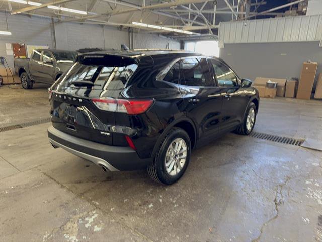 Certified 2022 Ford Escape SE image 5