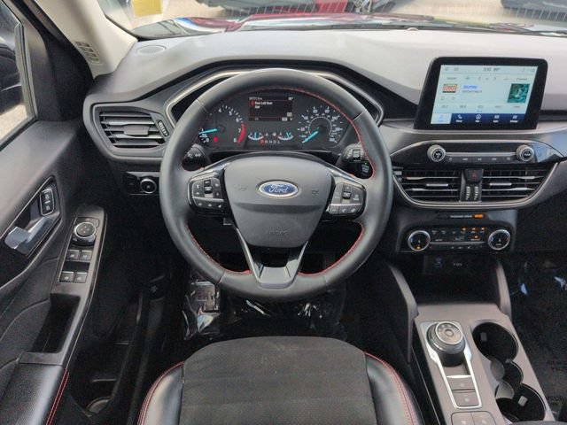 Certified 2022 Ford Escape SEL w/ SEL Stealth AWD Package image 16