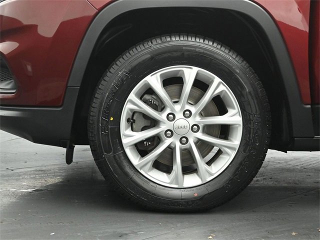 Used 2019 Jeep Cherokee Latitude w/ Cold Weather Group image 50