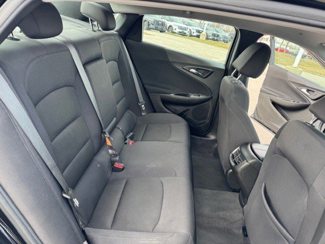 Used 2023 Chevrolet Malibu LT image 30
