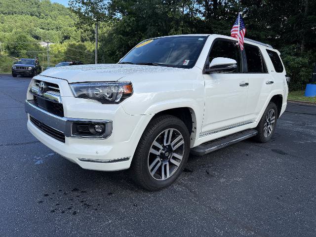 Used 2023 Toyota 4Runner Limited AWD/4WD image 12