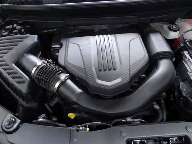 Used 2024 Chevrolet Traverse LT w/ Midnight/Sport Edition FWD image 39