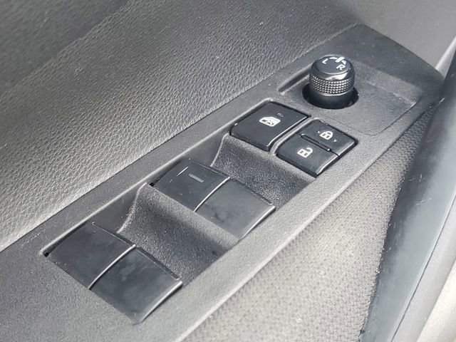 Used 2022 Toyota Corolla LE image 8