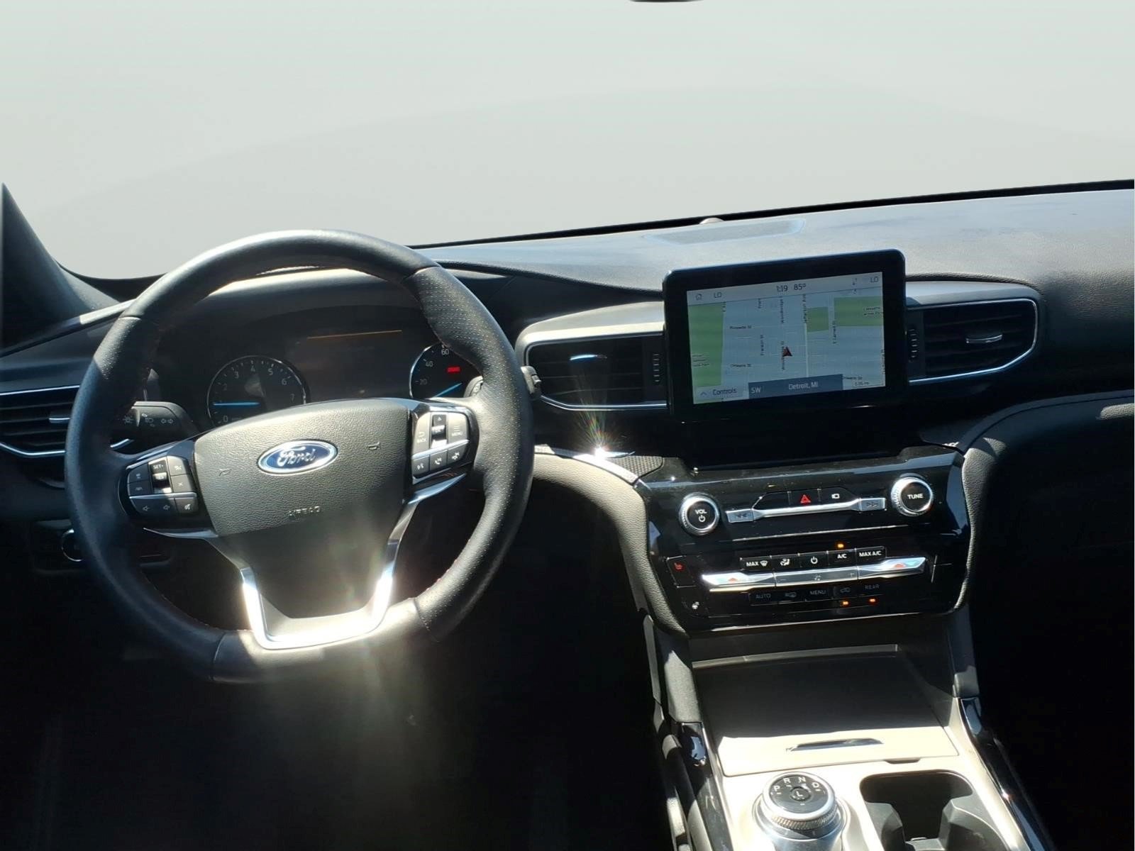 Certified 2023 Ford Explorer ST-Line AWD/4WD image 10