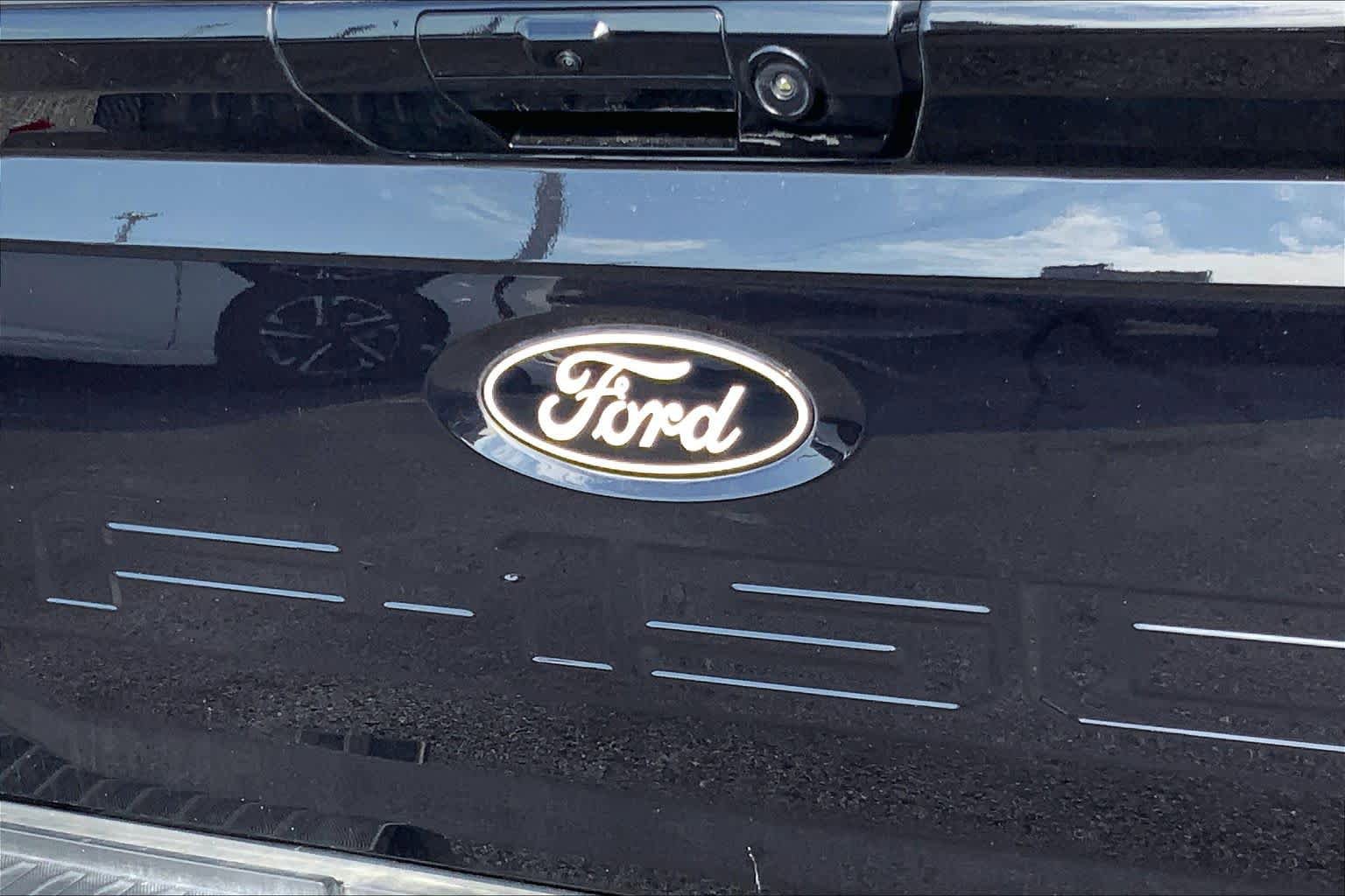 Certified 2025 Ford F150 Lariat w/ FX4 Off-Road Package AWD/4WD image 23